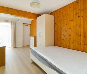 4 bedroom semi-detached house to rent - Photo 6