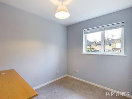 3 bedroom End Terraced House - Harwood Hill, Welwyn Garden City - Photo 3