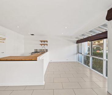 1/11-13 Campbell Street, Queanbeyan, NSW 2620 - Photo 2