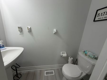 For Lease - 35 Frederica Crescent, Wasaga Beach, Ontario - Photo 3