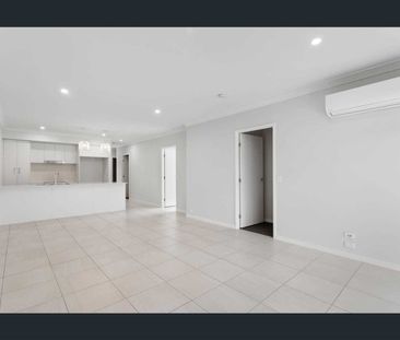 Modern 3-Bedroom House Opposite Parkland - Photo 1