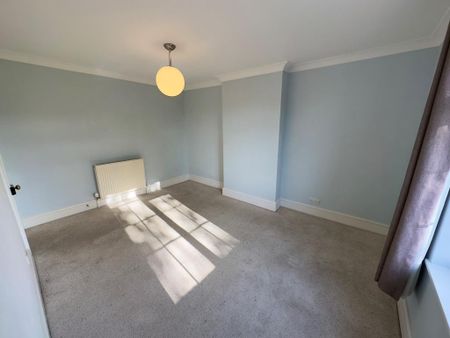 3 bedroom detached house to rent - Photo 3