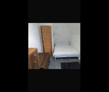 Room in a Shared House, Shooters Hill Road, SE3 - Photo 3
