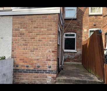 3 Bed Terraced House, Gawthorne Street, NG7 - Photo 1