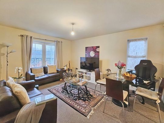 2 Bed Flat, Stoneyholme Avenue, M8 - Photo 1