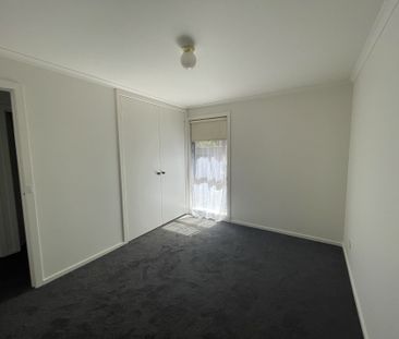 Charming 2-Bedroom Unit in Seaholme - Photo 1