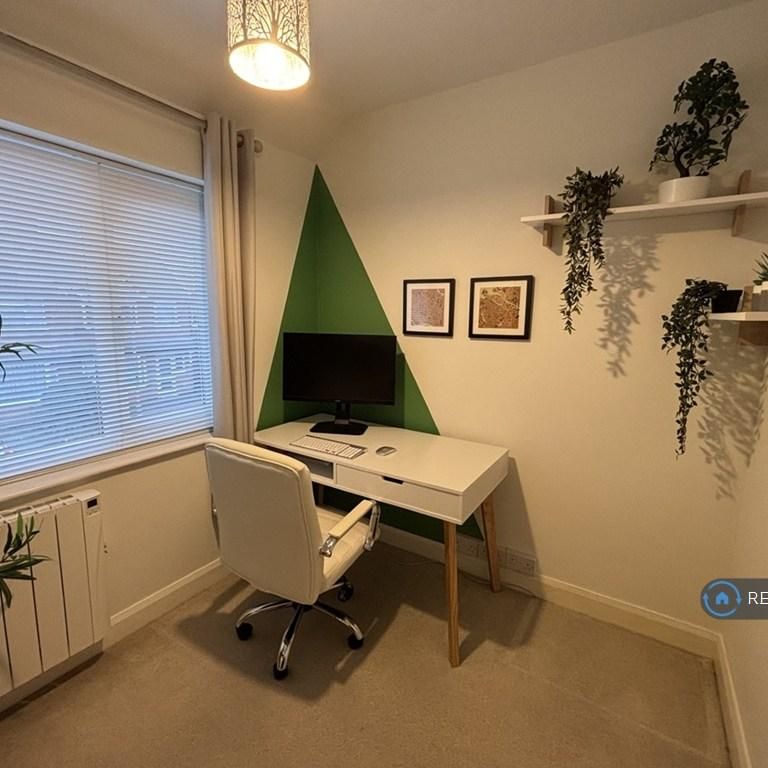 3 bedroom terraced house to rent - Photo 1