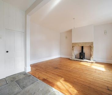 3 bedroom terraced house to rent - Photo 2