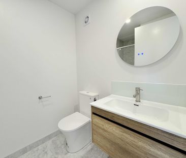 Brand-New Townhouse – Modern Style and Smart Design - Photo 2