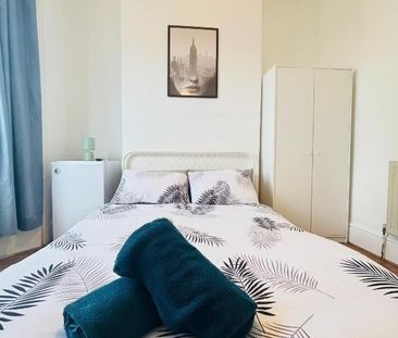 Room in a Shared House, Mossford Street, E3 - Photo 4