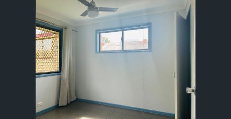 Neat low-set brick home for rent - Photo 3