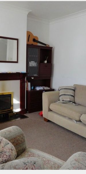 3 Bed Terraced House, Stanley Road, IG1 - Photo 1