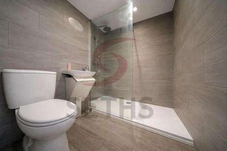 Victoria Park Road, Clarendon Park, Leicester, LE2 - Photo 3