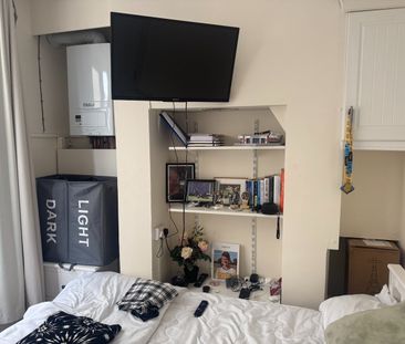 Room in a Shared Flat, Devonshire Road, SO15 - Photo 3