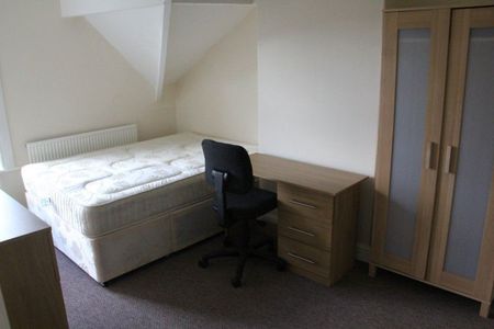 5 Bed - 4 St. Anns Mount, Burley, Leeds - LS4 2PH - Student - Photo 3