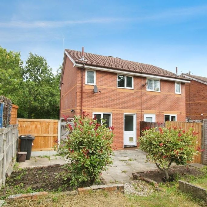 2 bedroom semi-detached house to rent - Photo 1