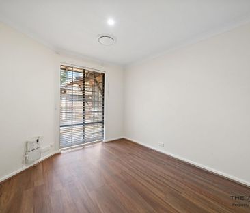 Spacious 5 Bedroom Family Home in Booragoon - Photo 5