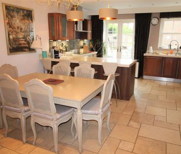 3 bedroom townhouse to rent - Photo 1