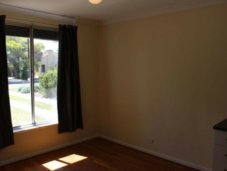 Tastefully Renovated 3-Bedroom Home with Great Outdoor Entertaining - Photo 5