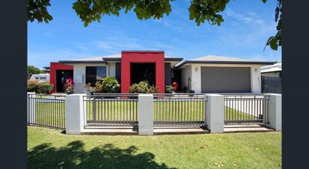 Stylish Executive Living in Highly Sought-After Area - Photo 3