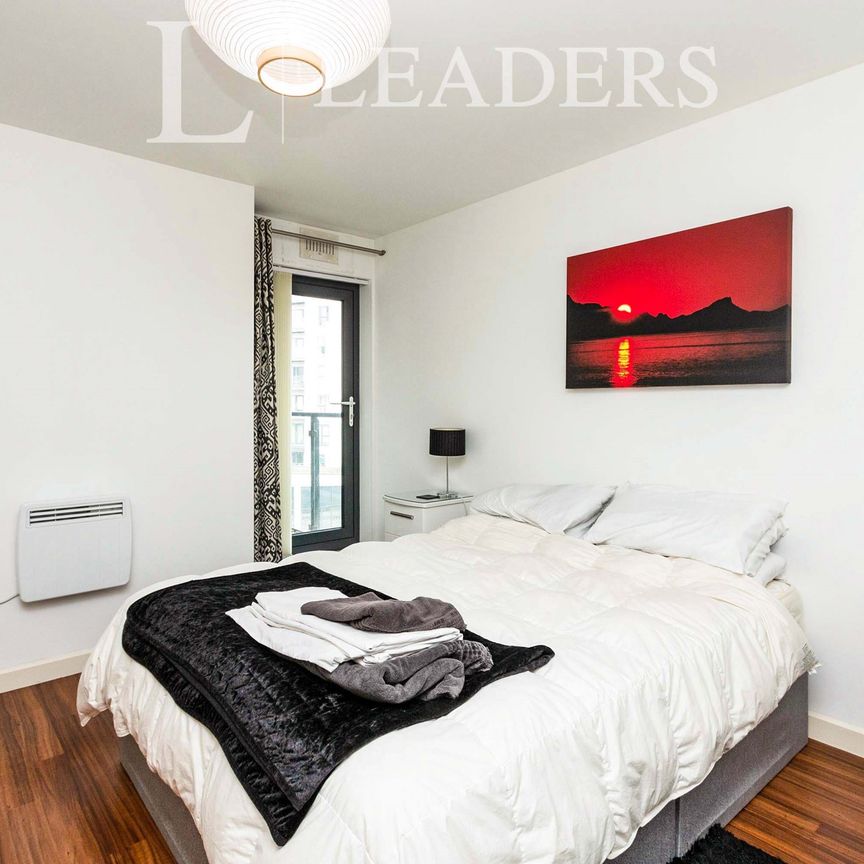 1 bedroom apartment to rent Guildford Road, Woking, GU22 - Photo 1