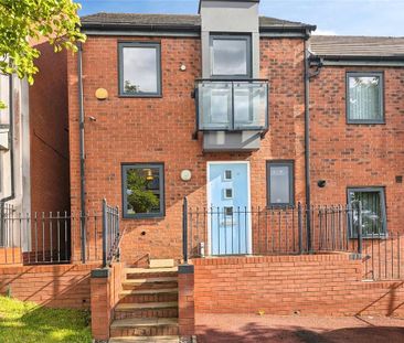 2 bedroom end of terrace house to rent - Photo 1