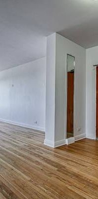 ** Because You Deserve Large Furnished 4bed 2bath, Concrete Building, - Photo 1