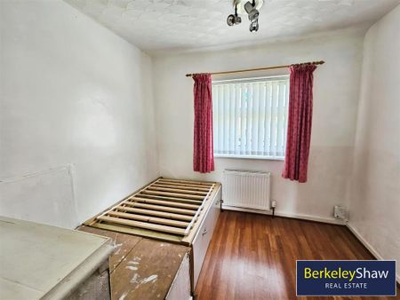 3 bedroom semi-detached house to rent - Photo 4