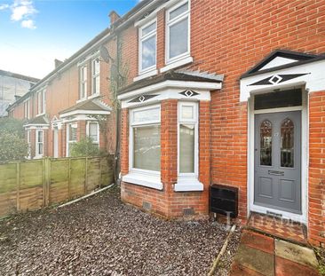 3 bedroom house to rent George Street, SO50 - Photo 4