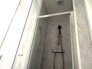 8 Bank Parade, Preston - Photo 3