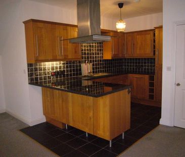 2 bedroom apartment to rent - Photo 6