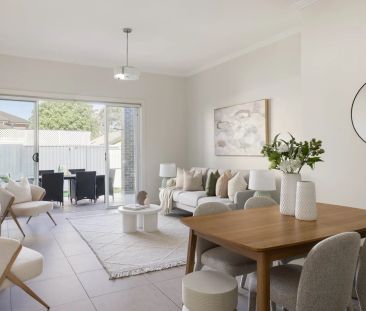 Spacious 5-Bedroom Family Home in Guildford - Photo 1
