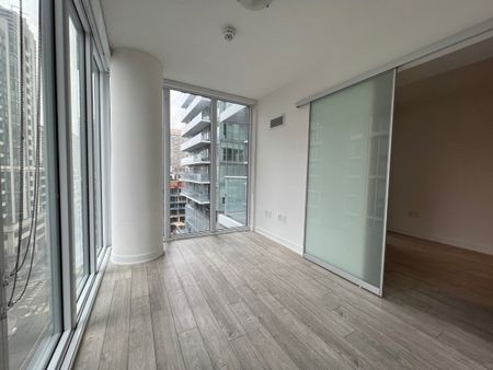For Lease - 195 Redpath Avenue Unit# 812, Toronto, Ontario - Photo 2