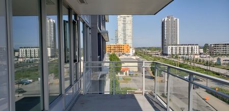 $3,300 / 2br – 1027ft2 – Highly sought-after 2Bed 2Bath + Den in the River District (505) - Photo 5