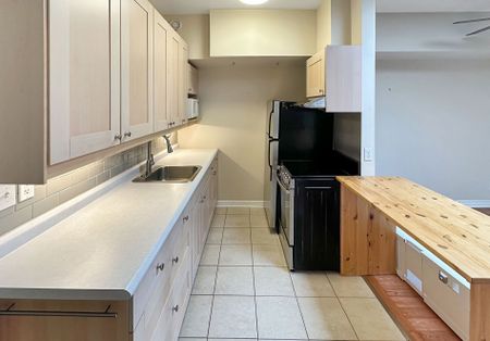 For Lease - 67 King Street Unit# 1, Hamilton, Ontario - Photo 3