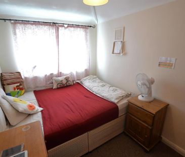 Broadoak Court, Slough - Photo 3