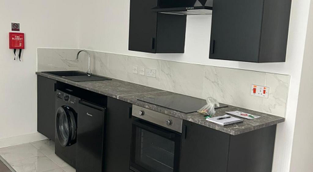 1 bedroom flat to rent - Photo 3