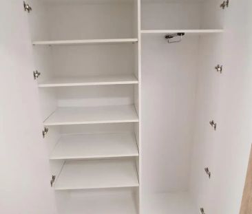 Podnájem velmi pěkného z části zařízeného cihlového bytu 2+kk s bal... - Photo 1