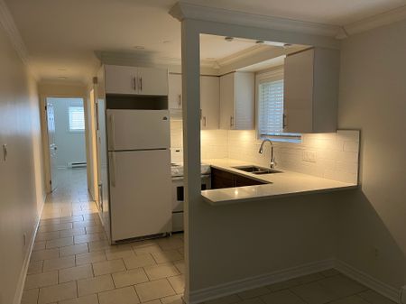 Lasalle 3 1/2 rénové avec électroménagers - Photo 4