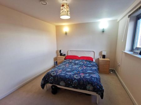 2 bedroom flat to rent - Photo 3