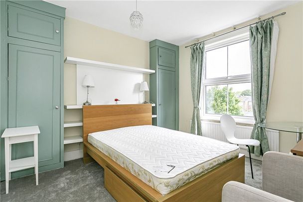 Chiswick High Road, London, W4 4HS - Photo 1