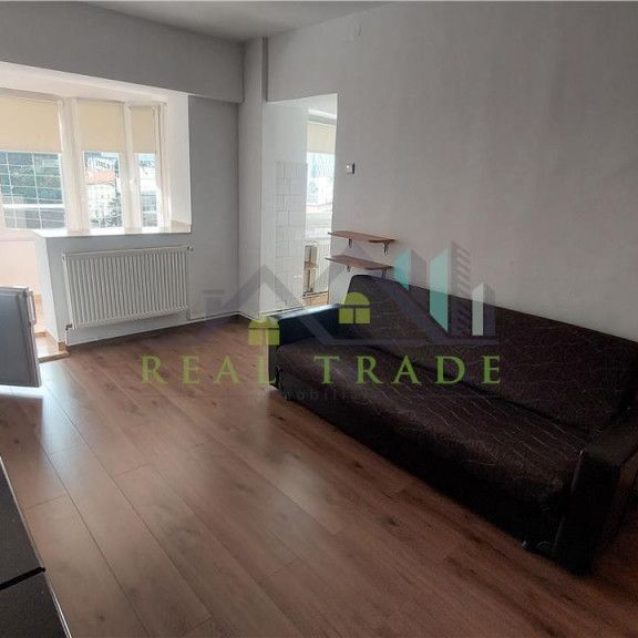 Garsoniera bloc de apartamente Centrul Civic- Toamnei - Photo 1
