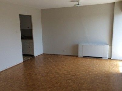 Kenson Towers - Photo 1