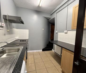 1 bedroom semi-detached house to rent - Photo 3