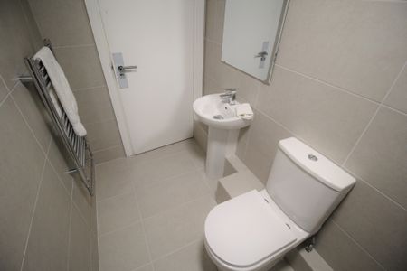 Flat 16, 221 Woodhouse Street, LS6 2UZ, Leeds - Photo 5