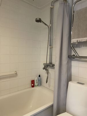 Stockholm, Bandhagen, Skebokvarnsvägen 321 - Photo 1