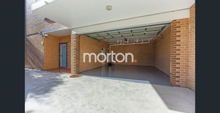 2/29 Lachlan Street, Warwick Farm - Photo 5