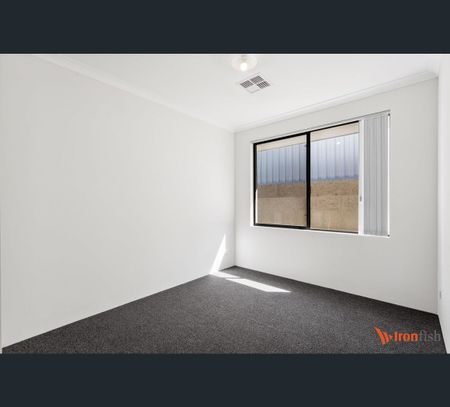 1 Jonzac View, Alkimos, WA 6038 - Photo 5
