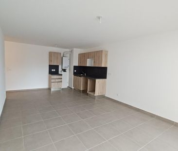 location Appartement T3 DE 65.45m² À ANNEMASSE - Photo 2