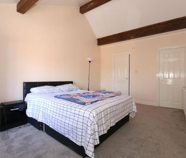 3 bedroom terraced house to rent - Photo 6
